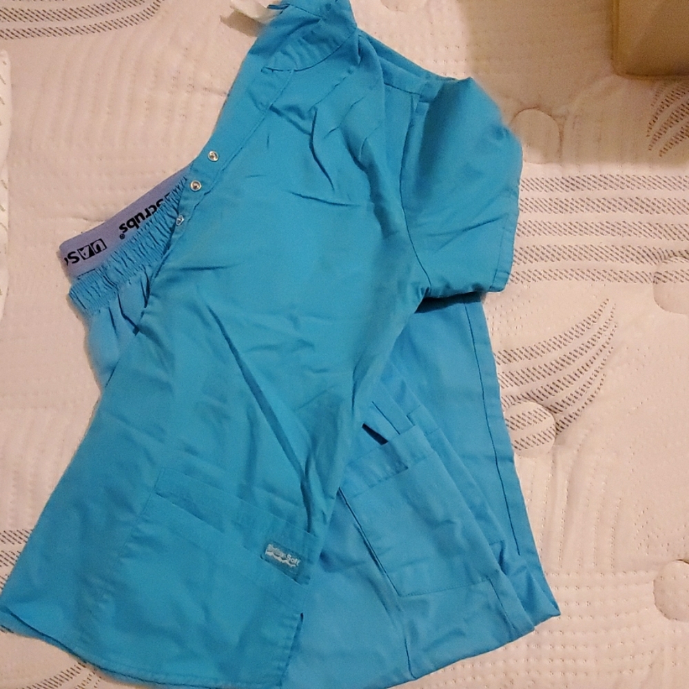 Uniform Advantage Butter Soft Scrub Set